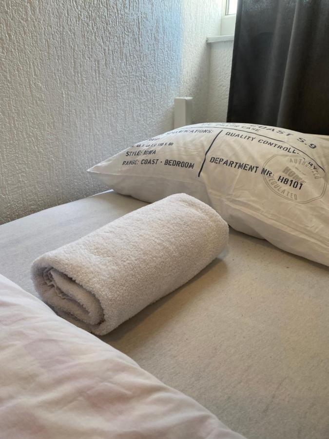 Hostel Heimli Приштина Екстер'єр фото